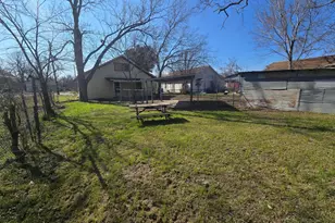 815 E Sumpter St, Mexia, TX 76667 - Photo 15