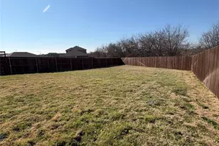 16721 Porterfield Ln, Justin, TX 76247 - Photo 7