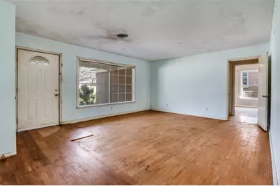 1706 Henderson Court, Irving, TX 75061 - Photo 3