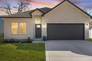 1004 E Hickory St, Kaufman, TX 75142 - Photo 1