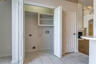 511 Poplar Ln, Irving, TX 75063 - Photo 29