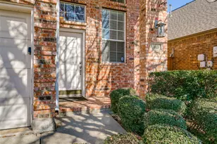 511 Poplar Ln, Irving, TX 75063 - Photo 3