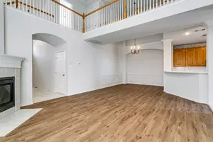 511 Poplar Ln, Irving, TX 75063 - Photo 7