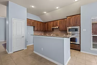 1212 Bowie Court, McKinney, TX 75072 - Photo 9