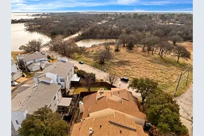 26 Oakbrook Drive, Lewisville, TX 75057 - Photo 33