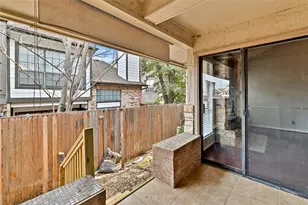 26 Oakbrook Dr, Lewisville, TX 75057 - Photo 25