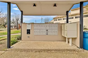 26 Oakbrook Dr, Lewisville, TX 75057 - Photo 27