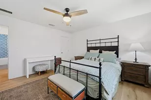 918 N Ricketts St, Sherman, TX 75092 - Photo 17
