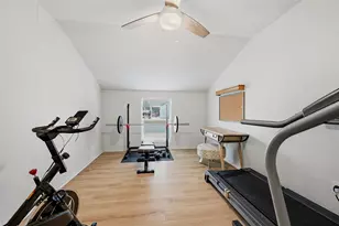 918 N Ricketts St, Sherman, TX 75092 - Photo 17