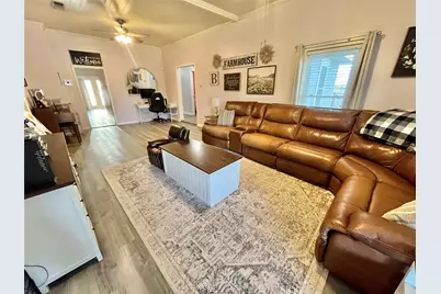 522 E Standifer Street, Hamilton, TX 76531 - Photo 5