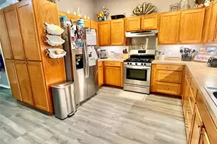 522 E Standifer St, Hamilton, TX 76531 - Photo 13