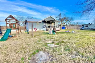 522 E Standifer St, Hamilton, TX 76531 - Photo 37