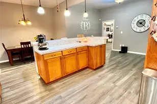 522 E Standifer St, Hamilton, TX 76531 - Photo 11