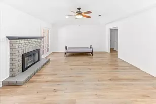 5224 Lake Shore, Waco, TX 76710 - Photo 11