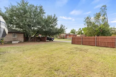 201 Collins Drive, Terrell, TX 75160 - Photo 27