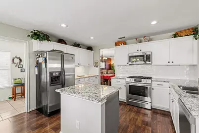 2018 Baker Drive, Corinth, TX 76210 - Photo 5