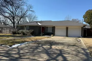 9933 Mixon Dr, Dallas, TX 75220 - Photo 1