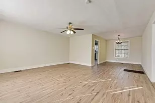 1313 W Shepherd St, Denison, TX 75020 - Photo 5