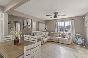 914 S Chatfield St, Ennis, TX 75119 - Photo 5