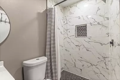 914 S Chatfield Street, Ennis, TX 75119 - Photo 9