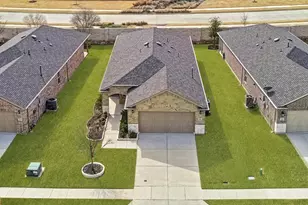 200 Sleepy Willow Ln, McKinney, TX 75071 - Photo 5