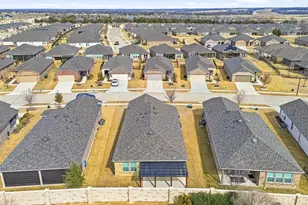 200 Sleepy Willow Ln, McKinney, TX 75071 - Photo 31