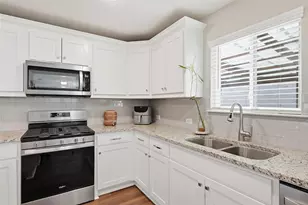 200 Sleepy Willow Ln, McKinney, TX 75071 - Photo 13