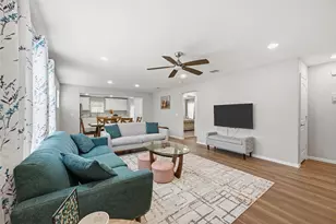 200 Sleepy Willow Ln, McKinney, TX 75071 - Photo 7