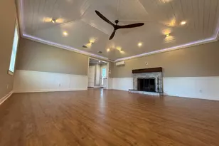 9941 Mixon Dr, Dallas, TX 75220 - Photo 5