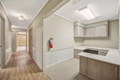 240 W Green Street, Stephenville, TX 76401 - Photo 9