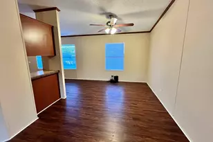 1085 Highland Cir, Springtown, TX 76082 - Photo 5