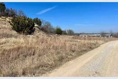 1085 Highland Circle, Springtown, TX 76082 - Photo 29