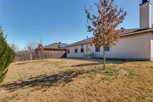 329 Indian Blanket Dr, Burleson, TX 76028 - Photo 25