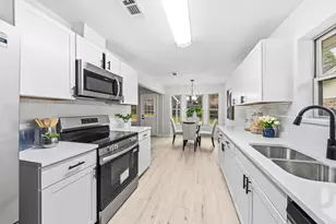 2105 Sexton Dr, Arlington, TX 76015 - Photo 15