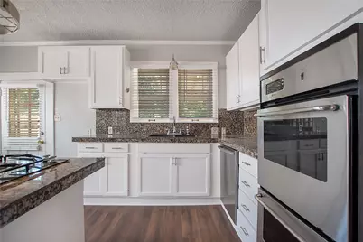 2222 Harrison Avenue, Fort Worth, TX 76110 - Photo 15