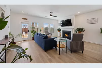 2233 Maple Ridge Drive, Van Alstyne, TX 75495 - Photo 9