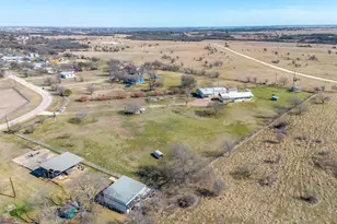 235 S Skyline Ct, Cresson, TX 76035 - Photo 5