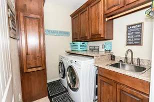 209 Benton St, Nocona, TX 76255 - Photo 27