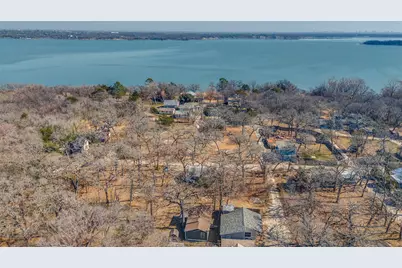 103 E 8th Street, Shady Shores, TX 76208 - Photo 13