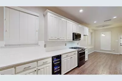 10444 Stoneside Trail, Fort Worth, TX 76244 - Photo 9
