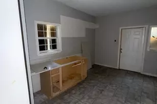 1521 N Palace Ave, Tyler, TX 75702 - Photo 5