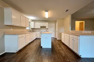 4021 Busch Gardens Dr, Fort Worth, TX 76123 - Photo 5