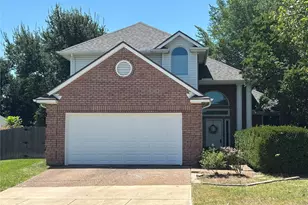 6800 Moss Ln, North Richland Hills, TX 76182 - Photo 1