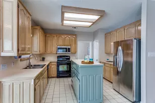 6800 Moss Ln, North Richland Hills, TX 76182 - Photo 11