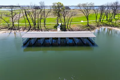 410 Peninsula Drive, Honey Grove, TX 75446 - Photo 25