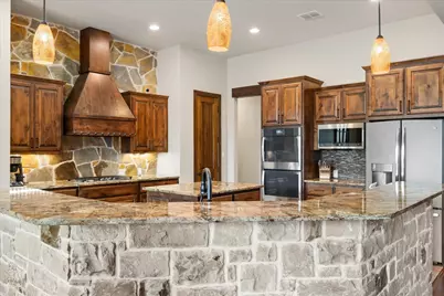 3512 Lakota Court, Granbury, TX 76048 - Photo 11