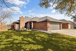 7417 Sean Dr, North Richland Hills, TX 76182 - Photo 1