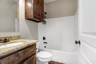 901 W Dubois St, Denison, TX 75020 - Photo 21