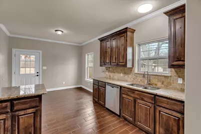 901 W Dubois Street, Denison, TX 75020 - Photo 11