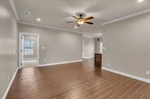 901 W Dubois St, Denison, TX 75020 - Photo 3